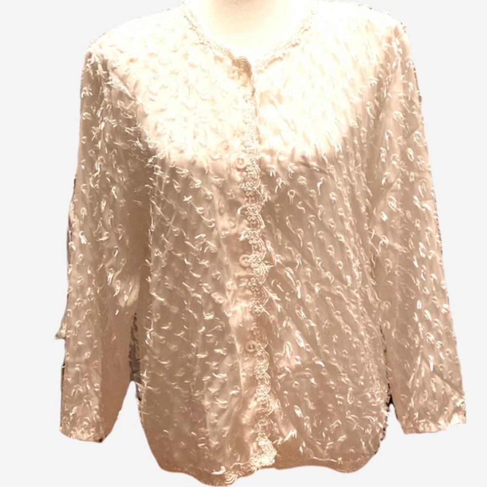 IVORY top BELLA DONA  one size button down guipure neck OS